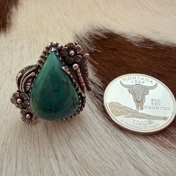 Sterling Silver Teardrop Turquoise Statement Ring - Green Teardrop Stone - Picture 8 of 13